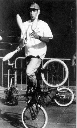 Jim McCombe entertained the Berri Square crowd with juggling on a trick bicycle 