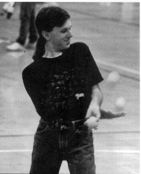Rick Rubenstein at the RIT Juggle-In.  (Nicole Goodhue photo)