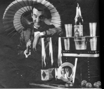 Johnny Lux, Juggler de Luxe