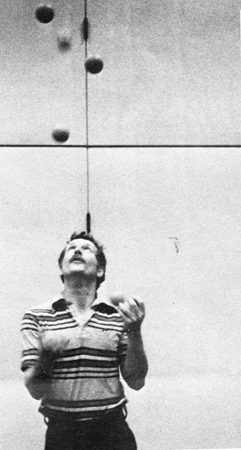 Lhieth performing 7 ball Multiplex