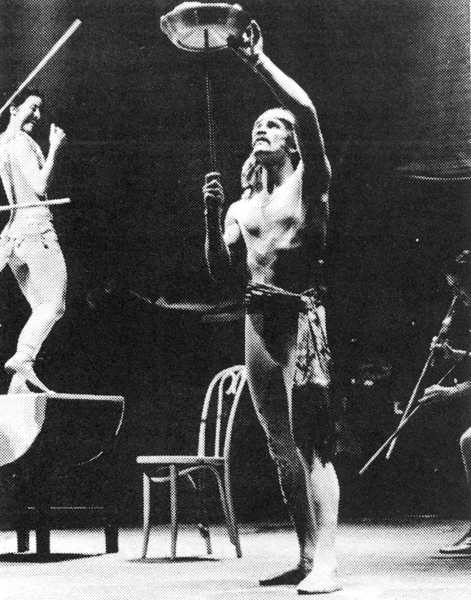 Bill Witter prepares to balance a spinning plate.