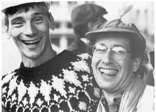 Fun guys to know in Brussels. (l-r) Festival organizer Eddie Krzeptowski of Brussels, and Moshe from Canada, emceed the downtown Brussels festivities.