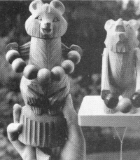 Juggling bear toy