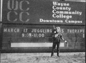 Roni Lynn teaches juggling as therapy
