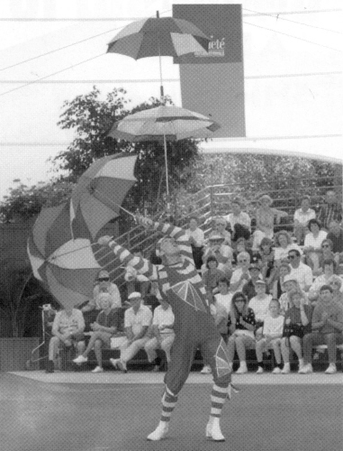 Kreis "hops" his stack of two in the air to swing another over his head.