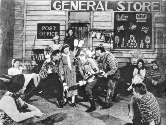 The Elgins big scenes won the Billboard Award for the best liked and most entertaining act in the outdoor field.